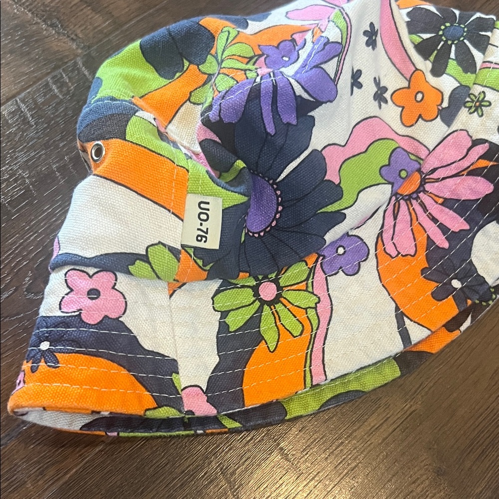 Urban Outfitters Colorful Floral Bucket Hat - Picture 2 of 4
